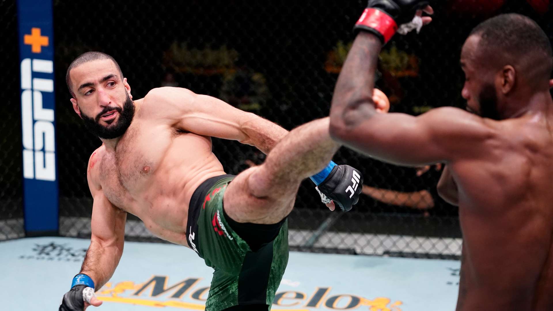 範子銘僅拿 範子銘僅拿